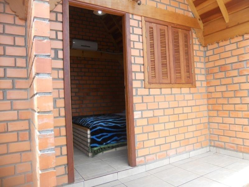 Pequena Pousada Pernottare Estacionamento Frente E Lado Publico Privado Gramado Quarto foto